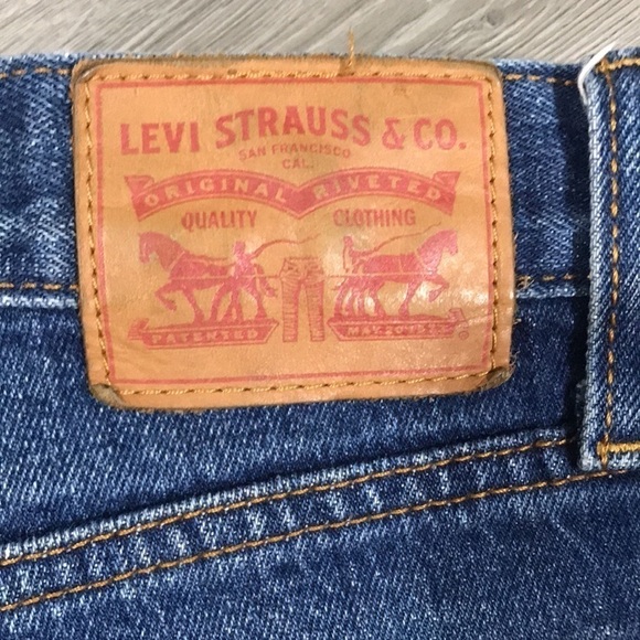 Levi’s White Oak Cone Denim “Wedgie”‎ Button Fly Fray Hem Medium Wash Jeans - Picture 2 of 15